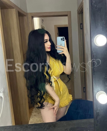 Photo escort girl SARA: the best escort service